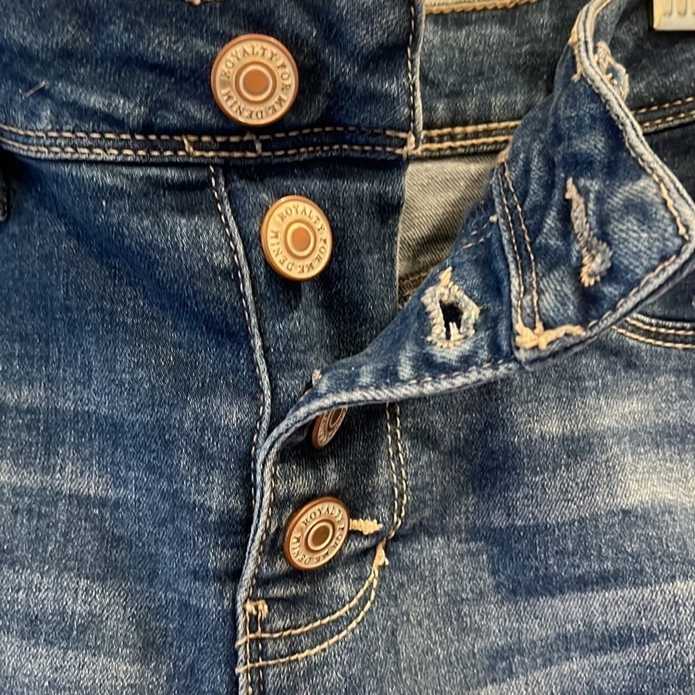 Royalty for me - girls cut off Jean shorts - size 16. Denim - Picture 5 of 11
